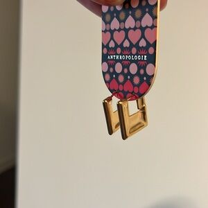 Gold square earrings. NWT.